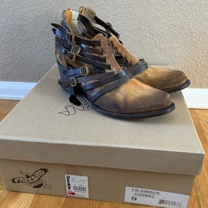 Women’s Freebird Amber Booties Brand New